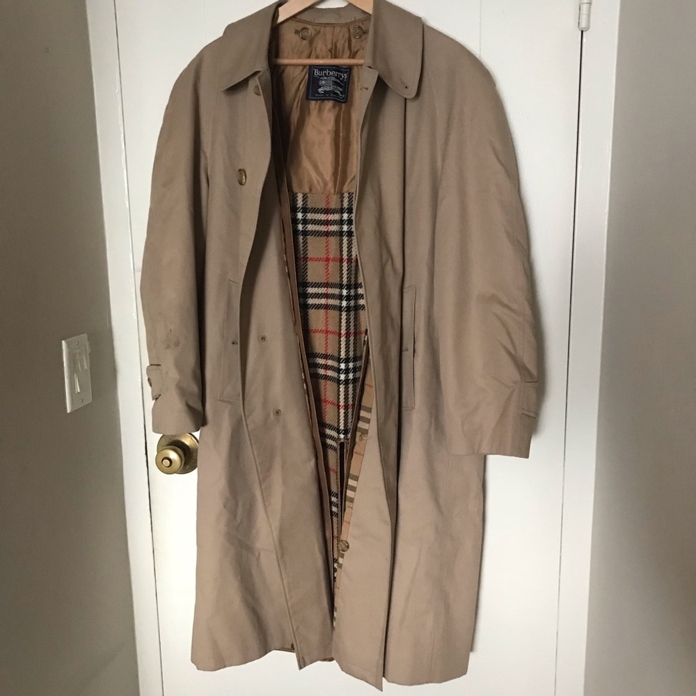 Burberry trench coat, made in England, size S polyester Beige type Vintage Second Hand main image 0